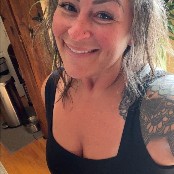 Meet your Posher, Ashley - Picture 3 of 4